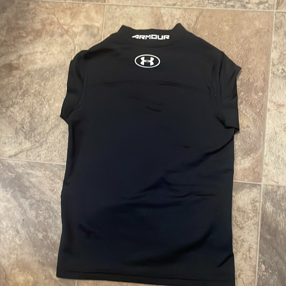 Under armor compression mock turtleneck youth small - Picture 2 of 3